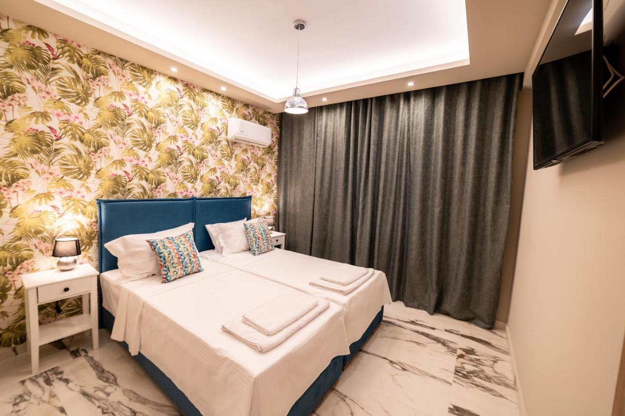 Thomas - Private Pool - Sleeps 6