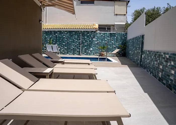 Thomas Villa Hersonissos - Private Pool - Sleeps 6