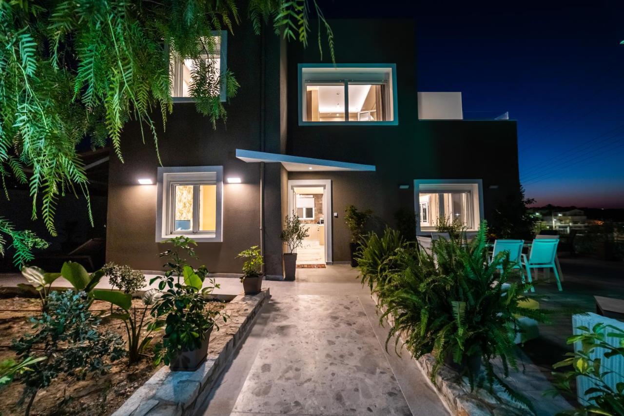 Thomas - Private Pool - Sleeps 6 Βίλα