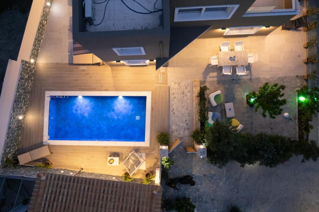 Βίλα Thomas - Private Pool - Sleeps 6 *